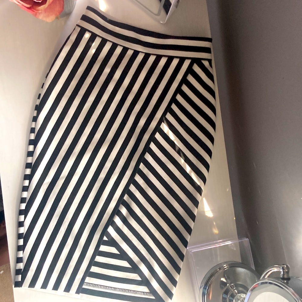 🤍▪️EXPRESS▪️🤍pencil skirt